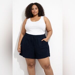 🆕 Columbia Women's Navy High Waist Shorts